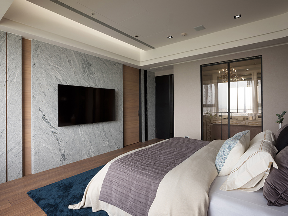 毛胚屋臥房設計-弧形床頭牆